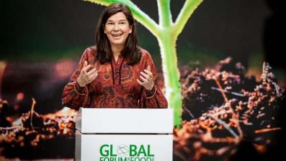 Unsere Parlamentarische Staatssekretärin Dr. Ophelia Nick hält eine Rede beim Global Forum for Food and Agriculture (GFFA) 2022